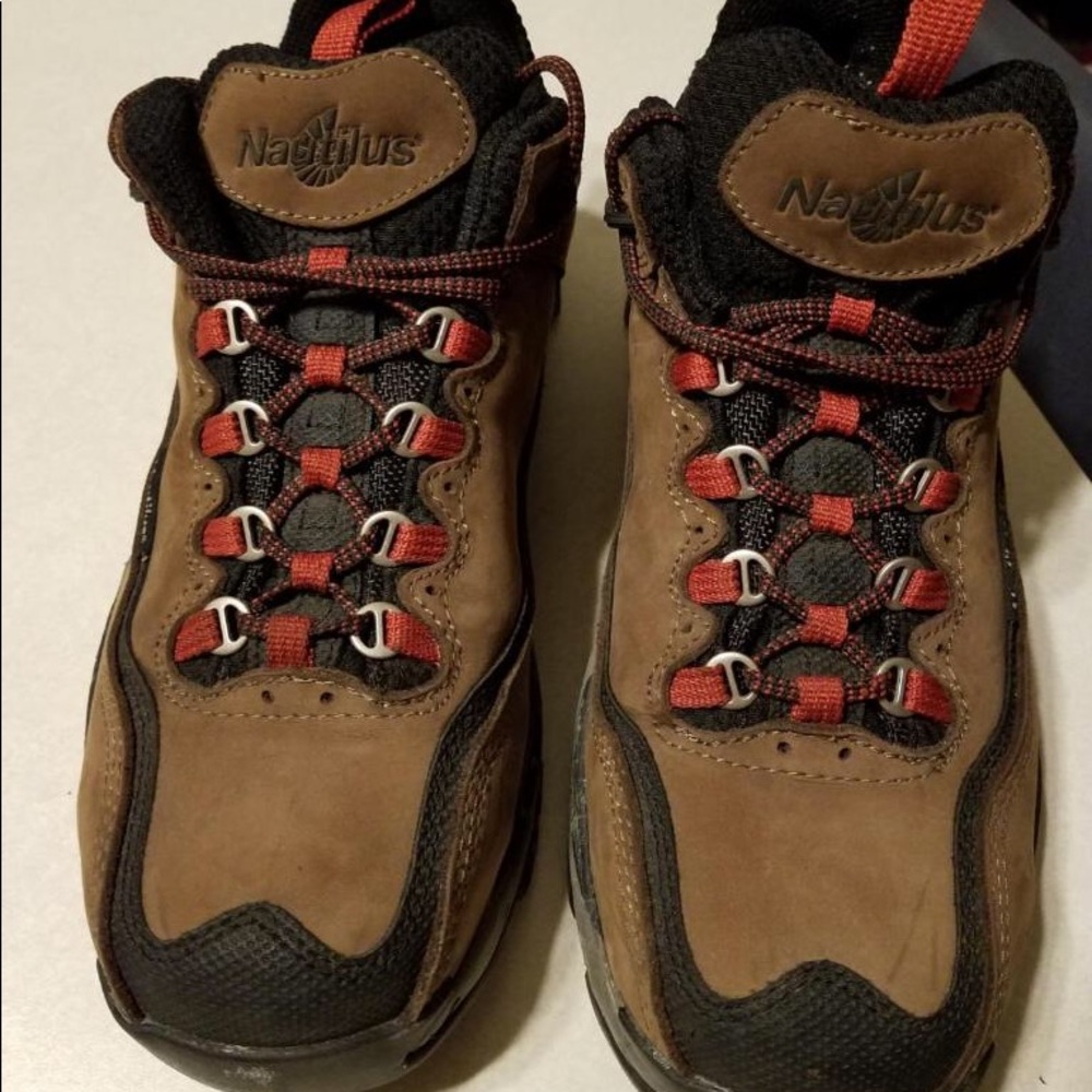 Steel toe shoes
